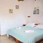 Kostas & 아파트