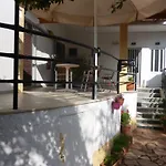 아파트 Kostas & *
