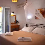 아파트 Kostas &