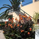Kostas &