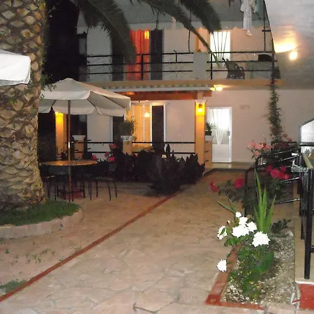 Apartment Kostas & Agios Georgios Pagon