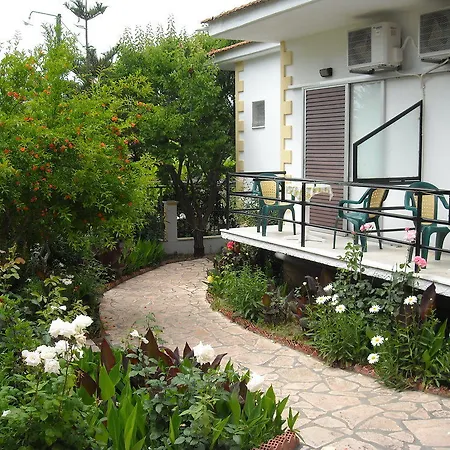 Kostas & Apartment