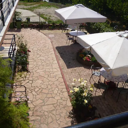 Kostas Apartments&studios