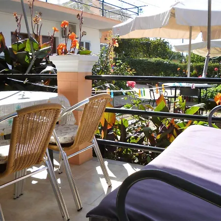 Kostas Apartments&studios Agios Georgios Pagon