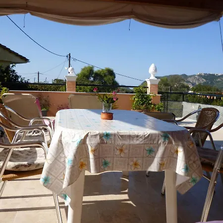 Kostas Apartments&studios Agios Georgios Pagon