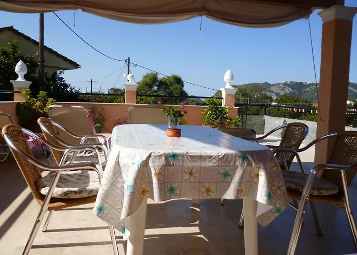 Kostas Apartments&studios Agios Georgios Pagon