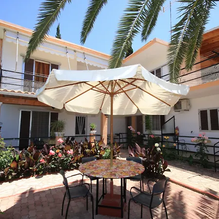 شقة Kostas & آغيوس غيوريوس باغون