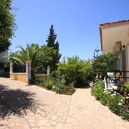 Appartamento Kostas & Agios Georgios Pagon