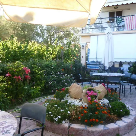 Appartamento Kostas & Agios Georgios Pagon